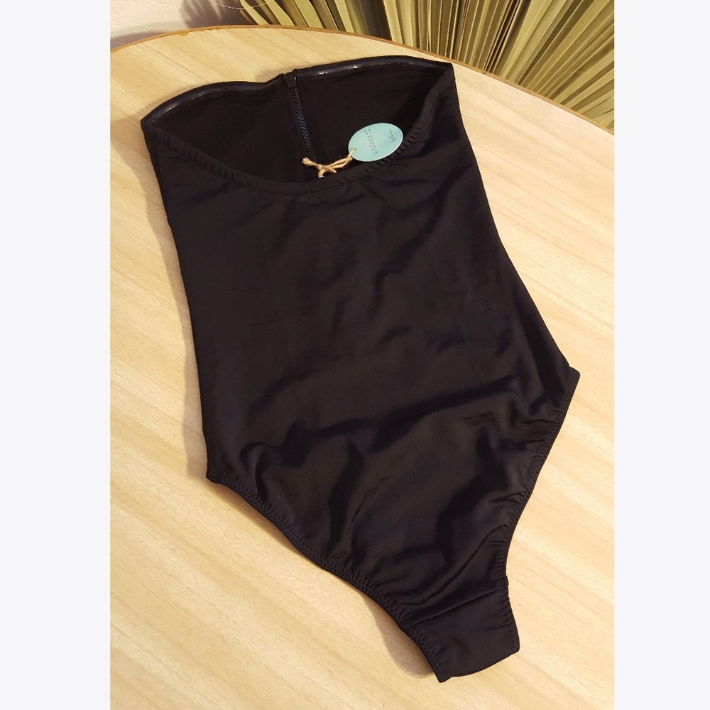 Undrest By The Sea Zip Front One Piece Swimsuit - Picture 6 of 10